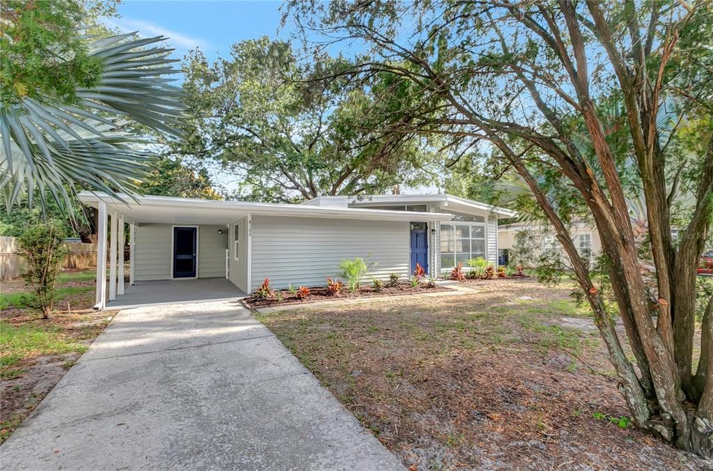 4108 W WYOMING AVENUE TAMPA, FL 33616