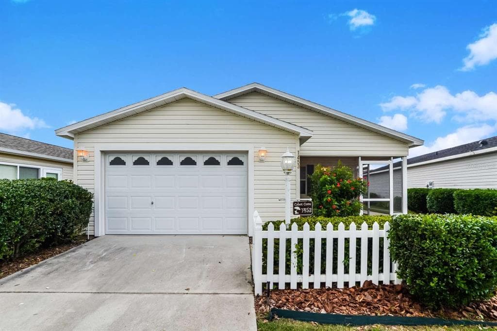 1453 SOTHELL STREET THE VILLAGES, FL 32162