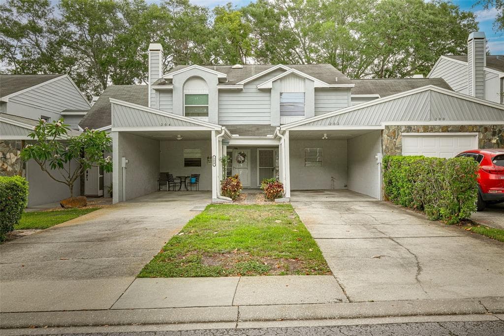 202 ST IVES DRIVE PALM HARBOR, FL 34684