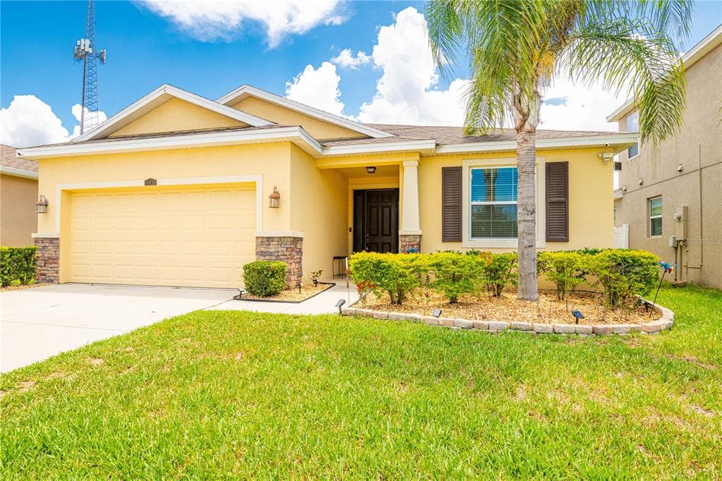 11430 WARREN OAKS PLACE RIVERVIEW, FL 33578