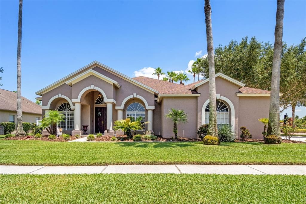18201 WIMBLEDON GREEN PLACE TAMPA, FL 33647