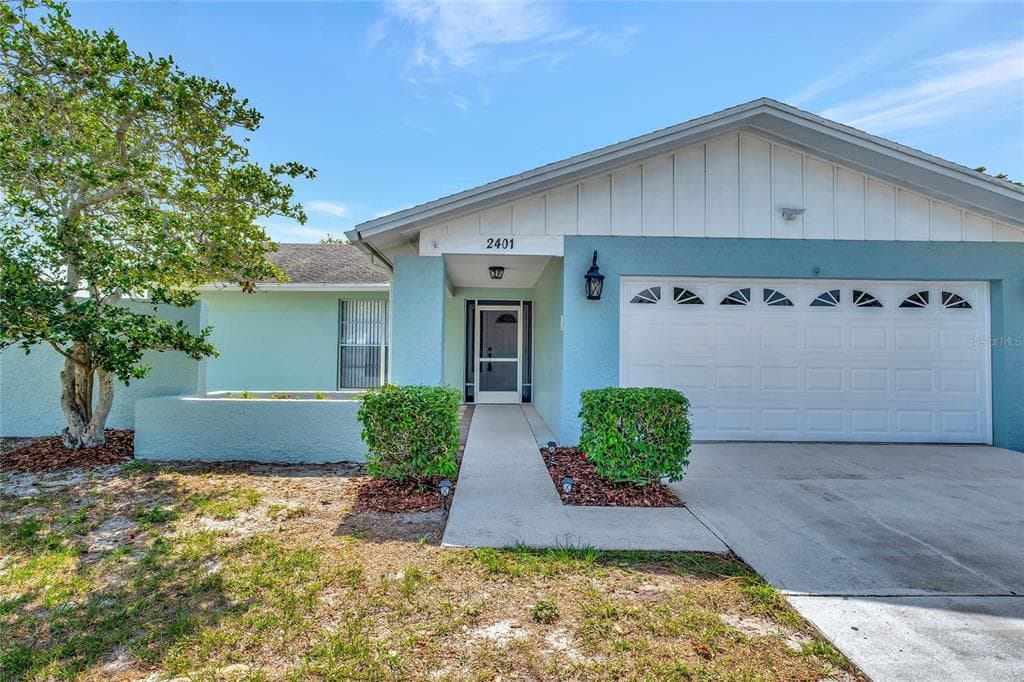 2401 MOORE HAVEN DRIVE W CLEARWATER, FL 33763