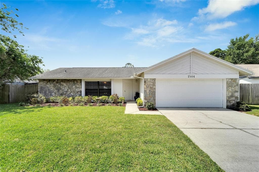 1504 BLUETEAL DRIVE BRANDON, FL 33511