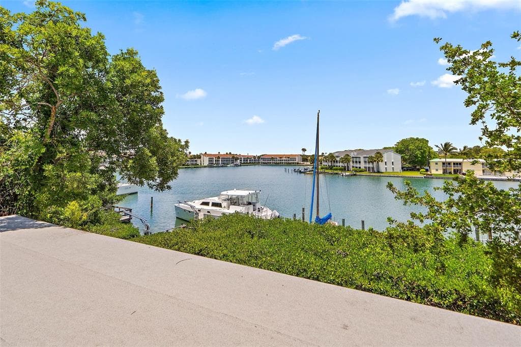12016 LAGOON LANE TREASURE ISLAND, FL 33706