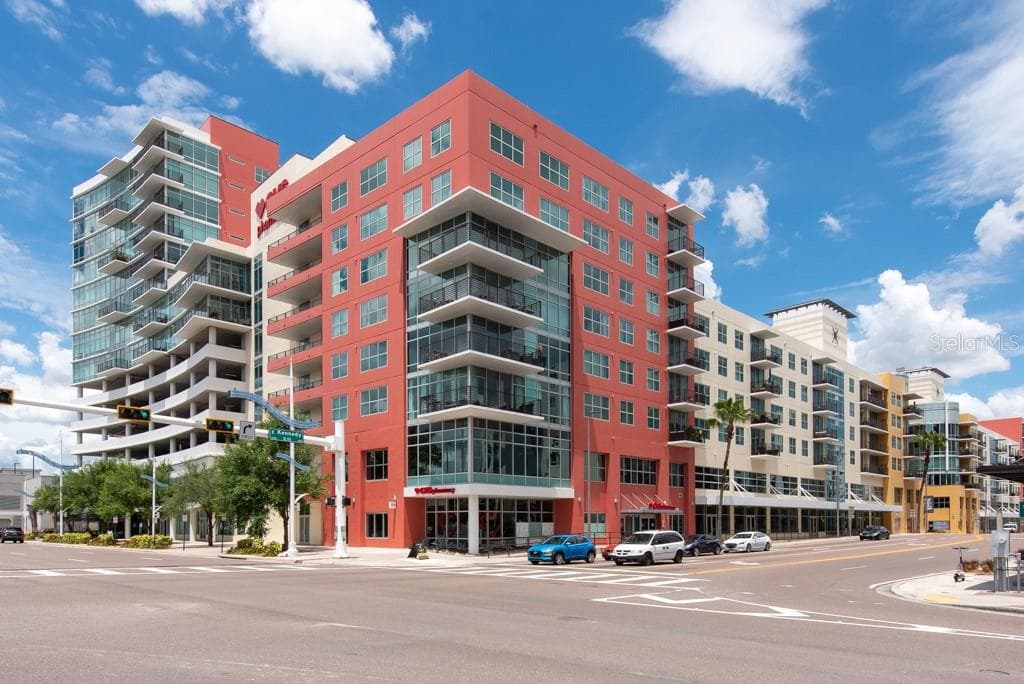 1120 E KENNEDY BOULEVARD UNIT 1517 TAMPA, FL 33602