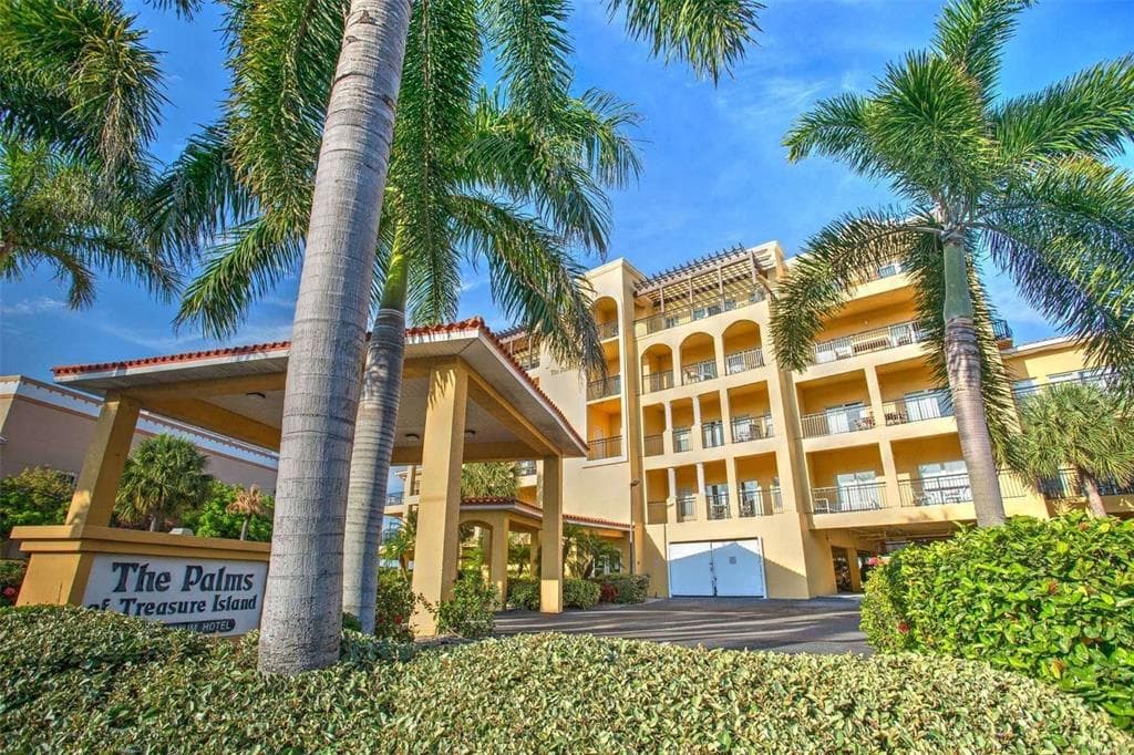 10315 GULF BOULEVARD UNIT 303 TREASURE ISLAND, FL 33706