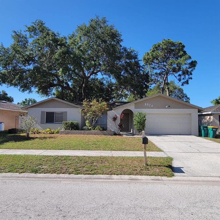 6924 68TH AVENUE N PINELLAS PARK, FL 33781