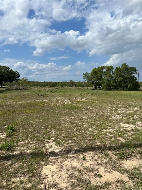 3 E VIOLA STREET AVON PARK, FL 33825