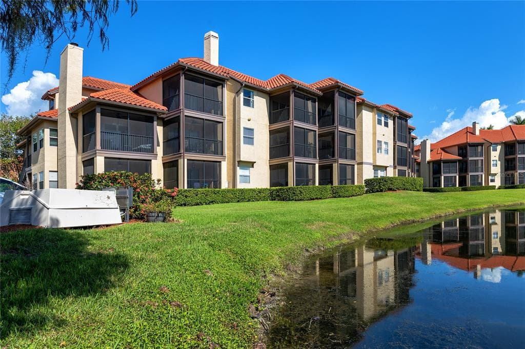 2400 FEATHER SOUND DRIVE UNIT 527 CLEARWATER, FL 33762