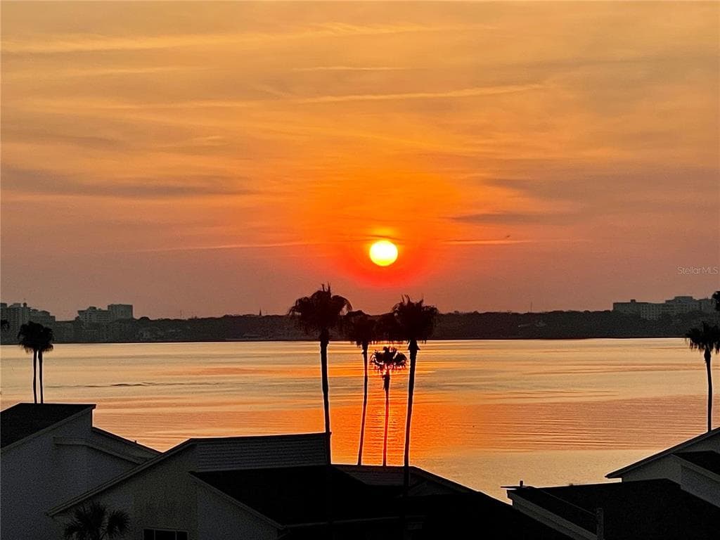 1480 GULF BOULEVARD UNIT 509 CLEARWATER, FL 33767