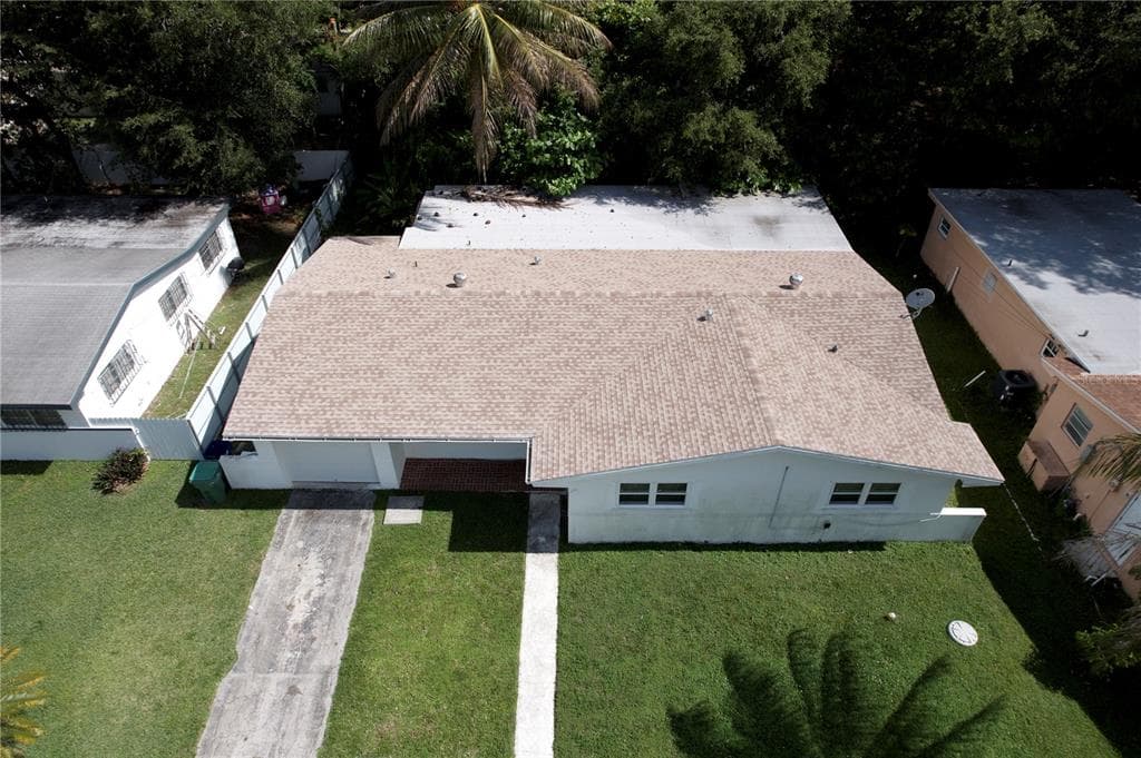 827 NE 154TH STREET NORTH MIAMI BEACH, FL 33162