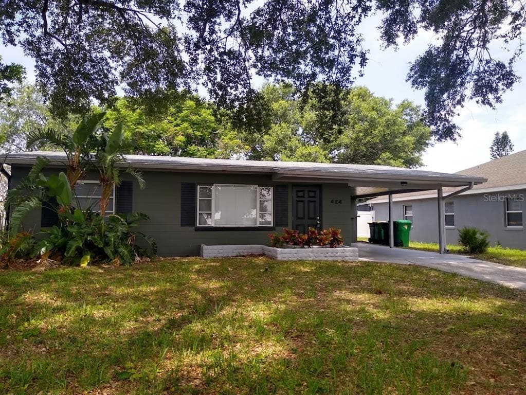 414 8TH STREET S DUNDEE, FL 33838