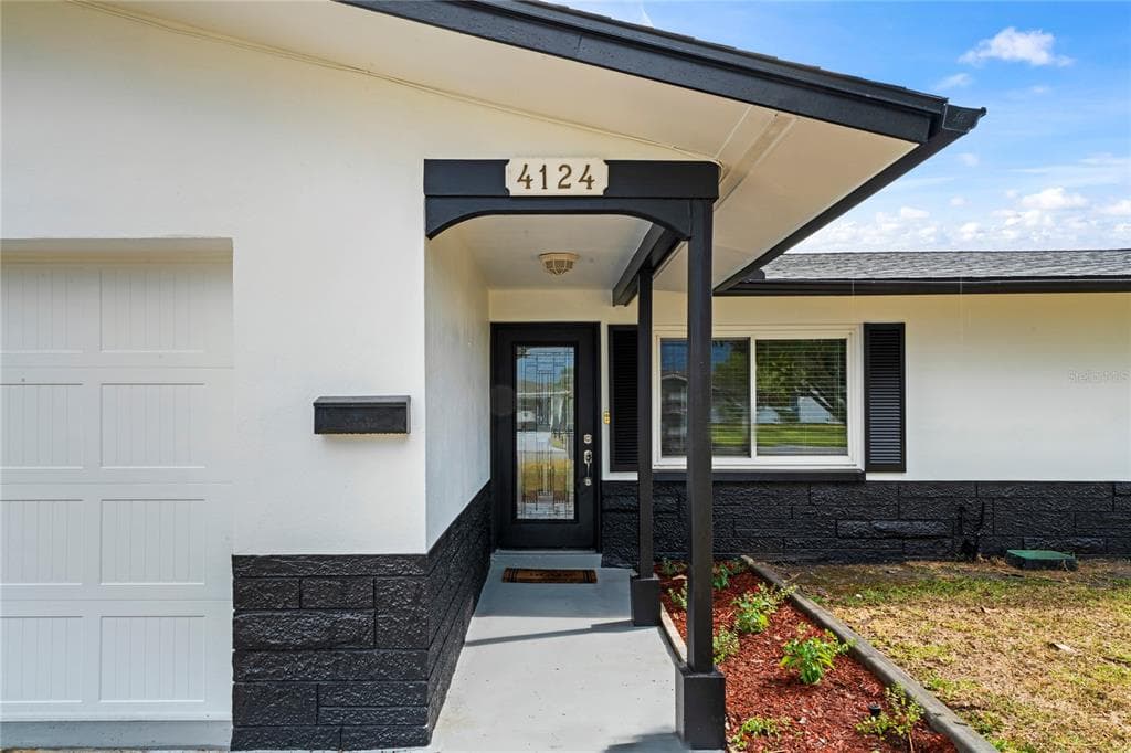 4124 HEADSAIL DRIVE NEW PORT RICHEY, FL 34652
