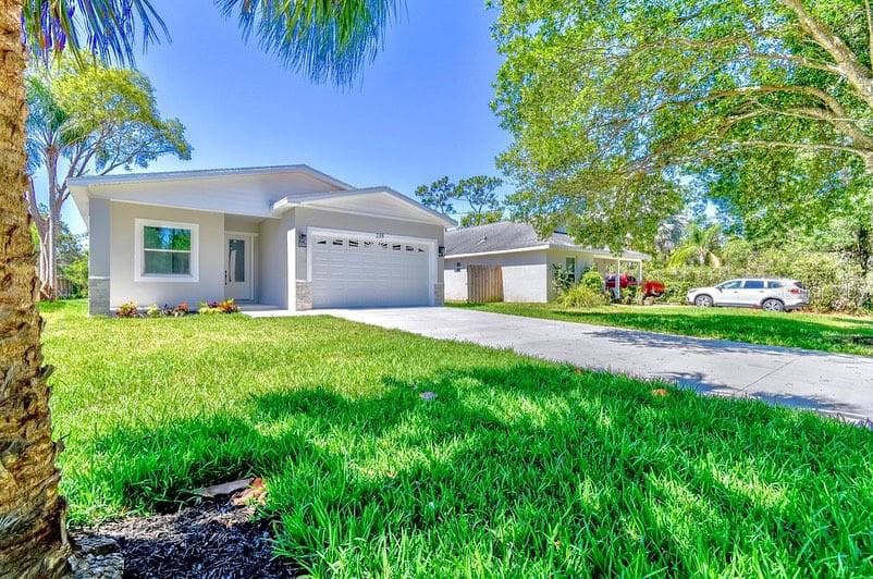 238 HIGHLAND ROAD TARPON SPRINGS, FL 34689
