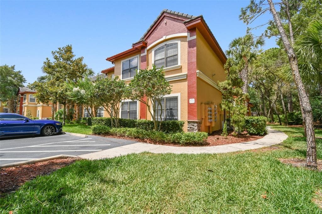 2171 PORTOFINO PLACE UNIT 2724 PALM HARBOR, FL 34683