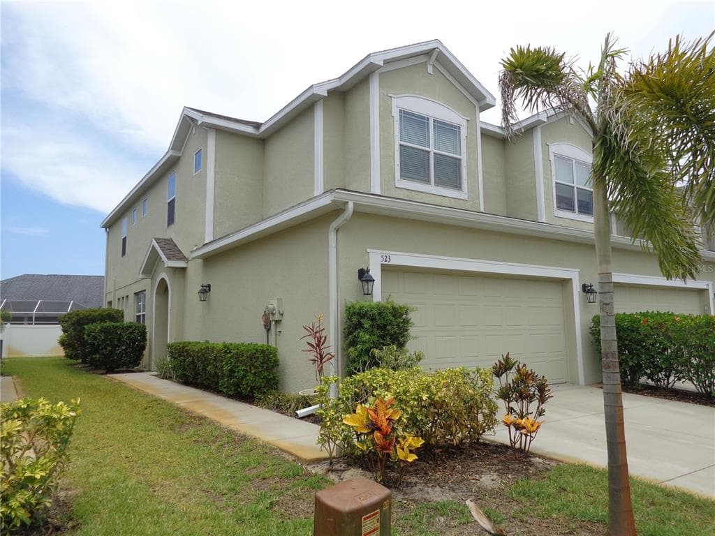 523 HARBOR SPRINGS DRIVE