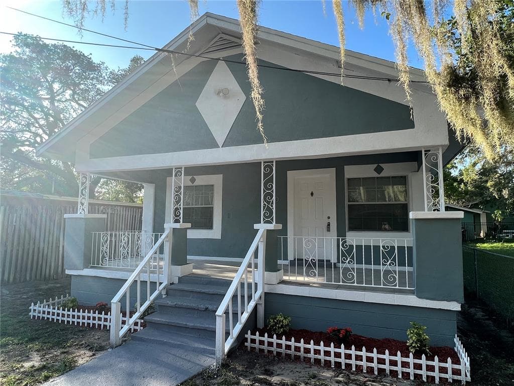 3410 E NORTH BAY STREET TAMPA, FL 33610