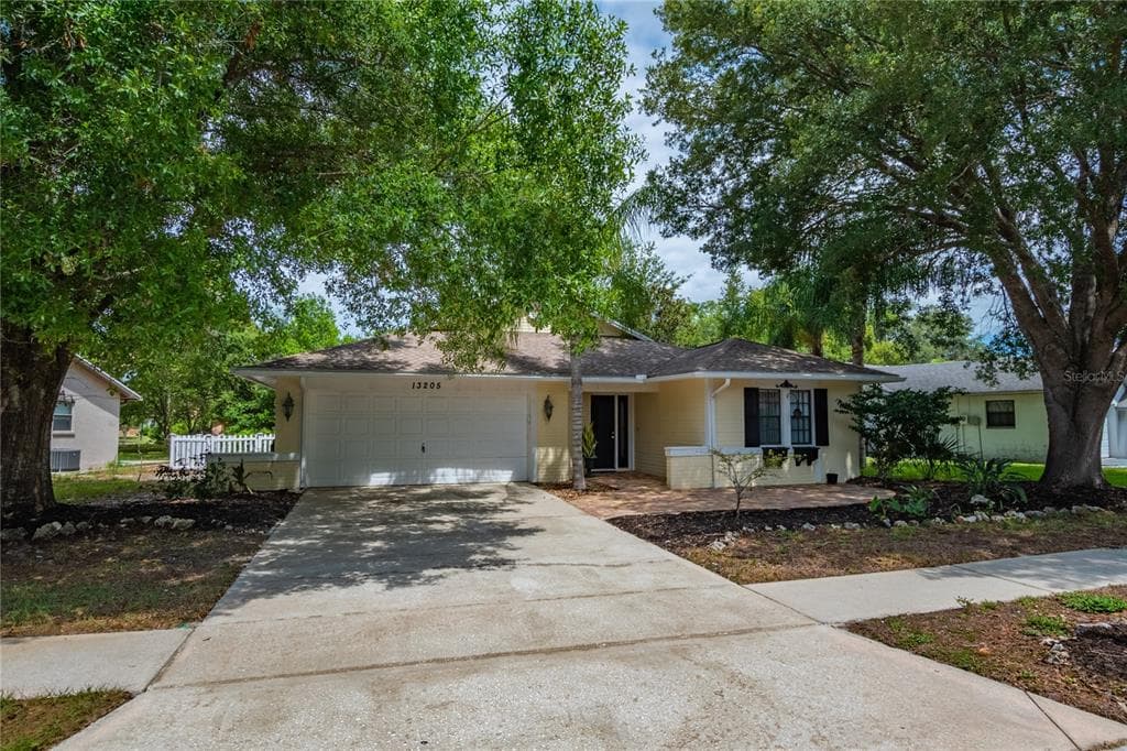 13205 WOODWARD DRIVE HUDSON, FL 34667