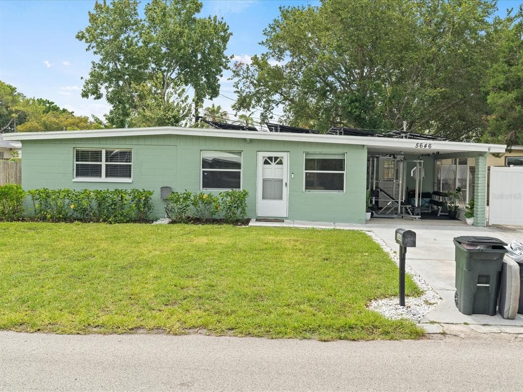 5646 94TH TERRACE N PINELLAS PARK, FL 33782