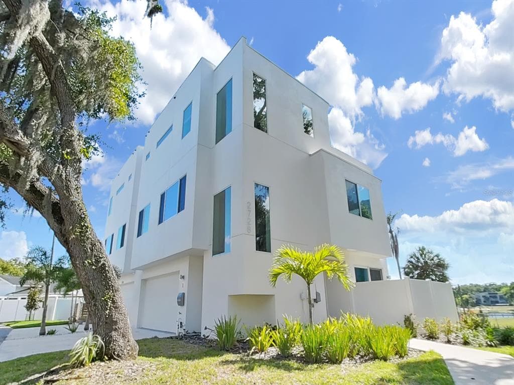 2728 N RIDGEWOOD AVENUE UNIT 1 TAMPA, FL 33602