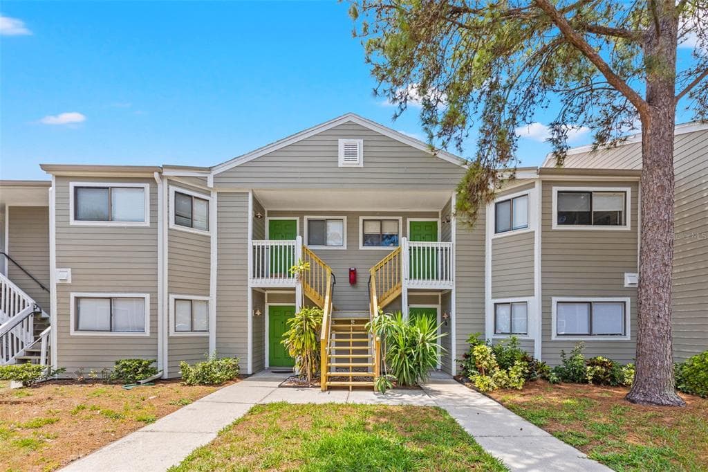 7298 ULMERTON ROAD UNIT 606 LARGO, FL 33771