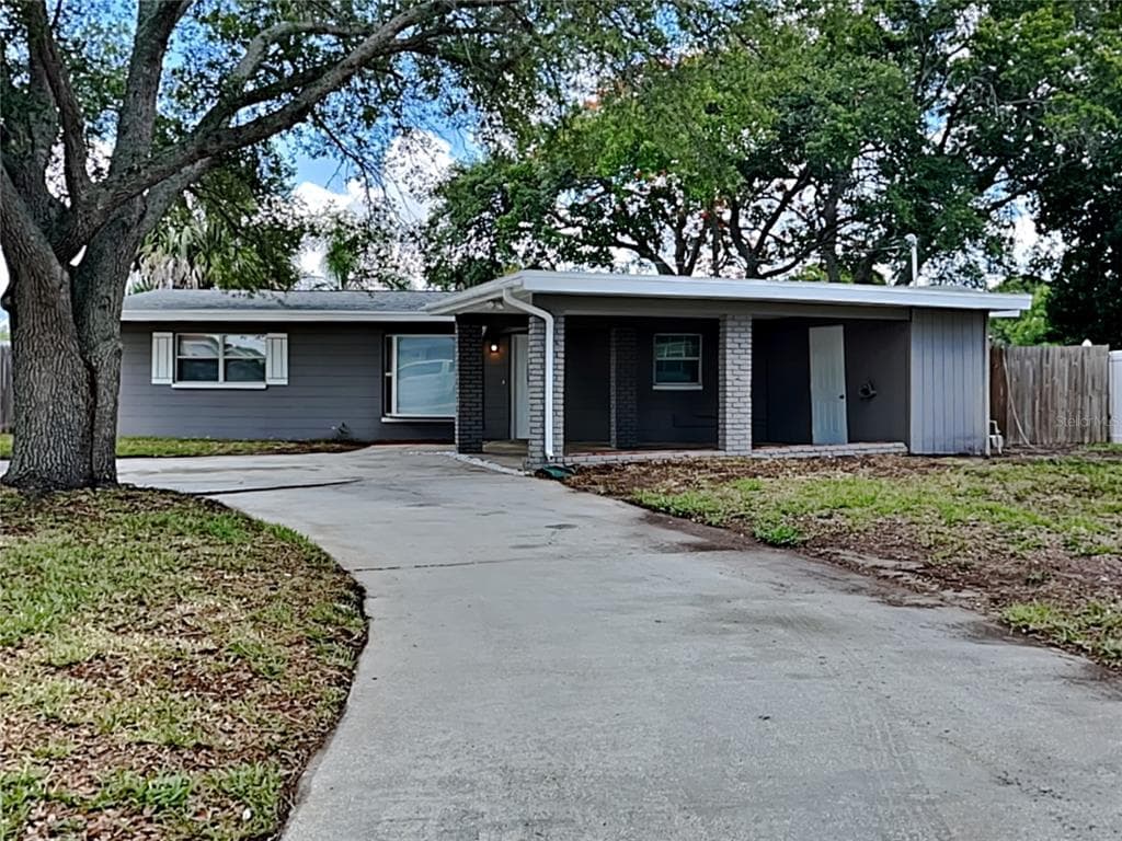 7673 115TH STREET SEMINOLE, FL 33772