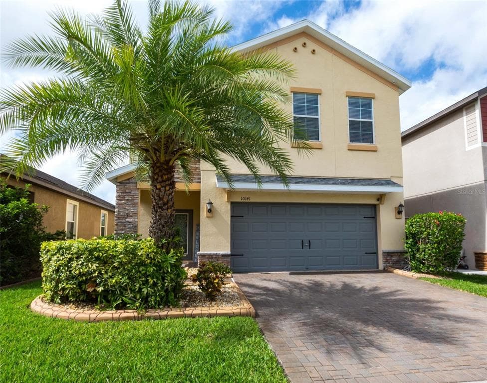 10141 NEWMINSTER LOOP RUSKIN, FL 33573