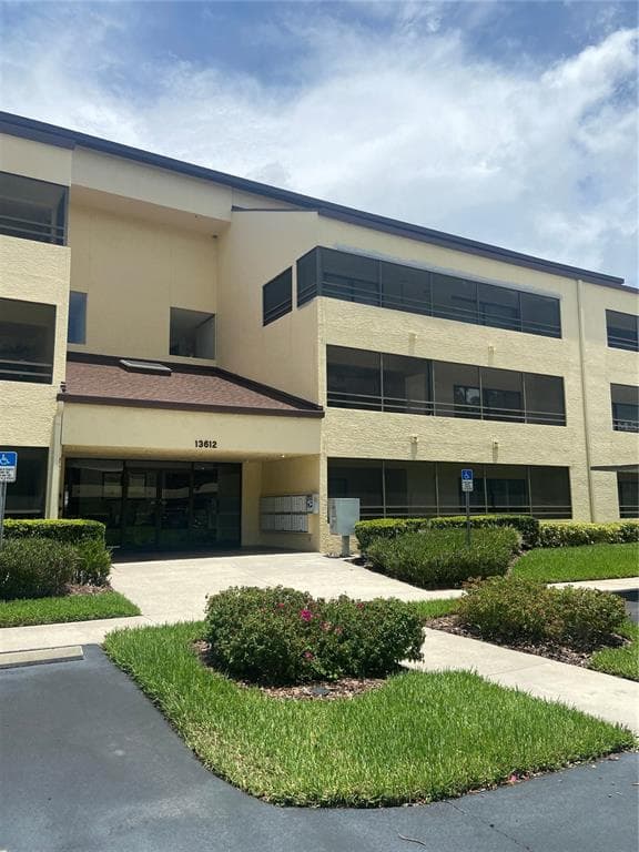 13612 S VILLAGE DRIVE UNIT 103 TAMPA, FL 33618