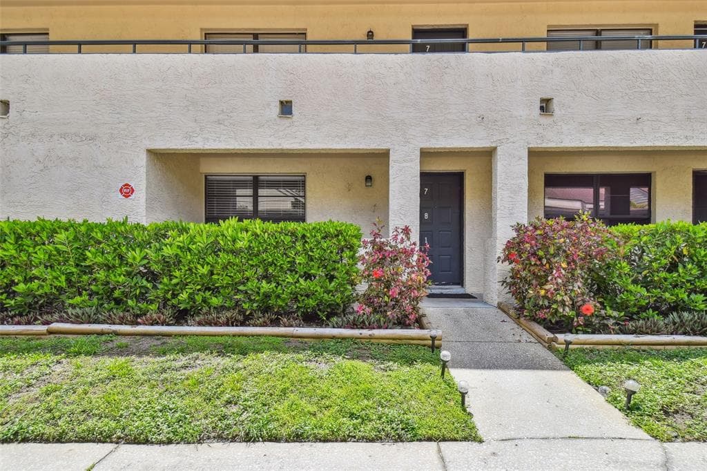 7810 NIAGARA AVENUE UNIT 203 TAMPA, FL 33617