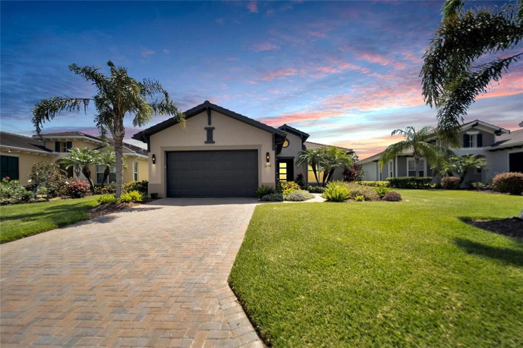 1244 TIDEWATER COURT BRADENTON, FL 34208