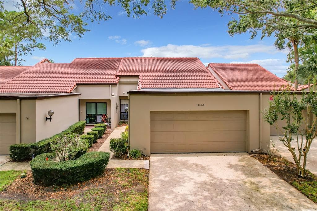 3032 BRAELOCH CIRCLE E CLEARWATER, FL 33761