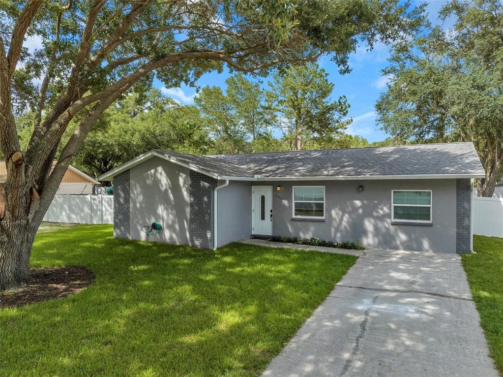 13915 BRIDGEPORT DRIVE TAMPA, FL 33625
