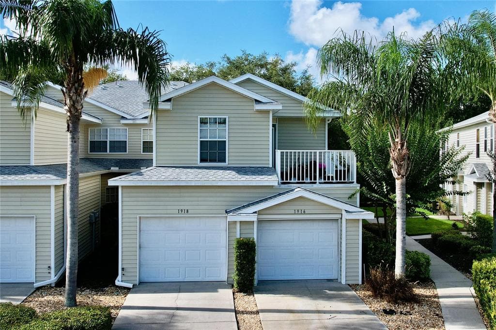 1918 HAMMOCKS AVENUE UNIT 10 LUTZ, FL 33549