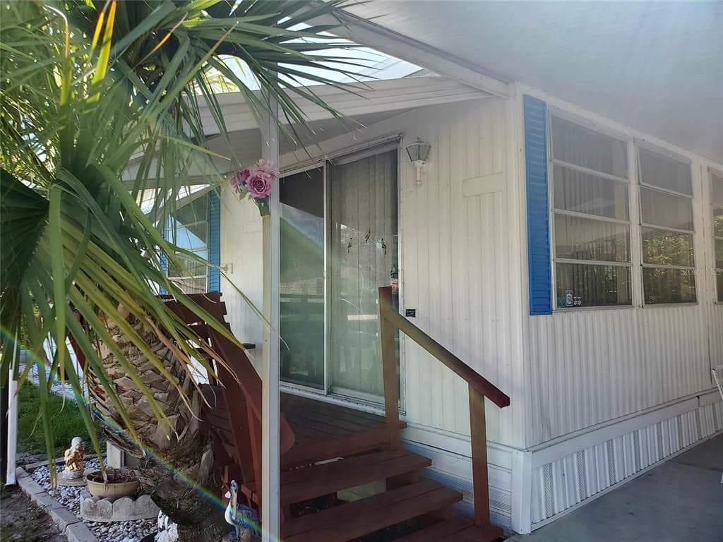 4150 66TH STREET N UNIT 244 ST PETERSBURG, FL 33709