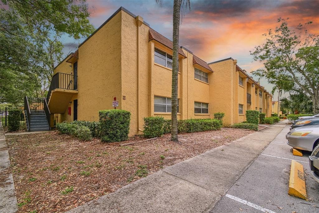 3901 45TH STREET N UNIT A4 ST PETERSBURG, FL 33714