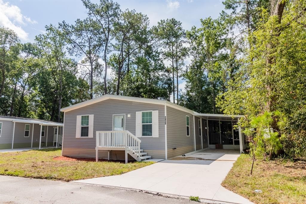 2428 AYERSWOOD DRIVE BROOKSVILLE, FL 34604