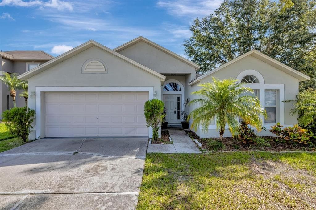 31621 EARN DRIVE WESLEY CHAPEL, FL 33545