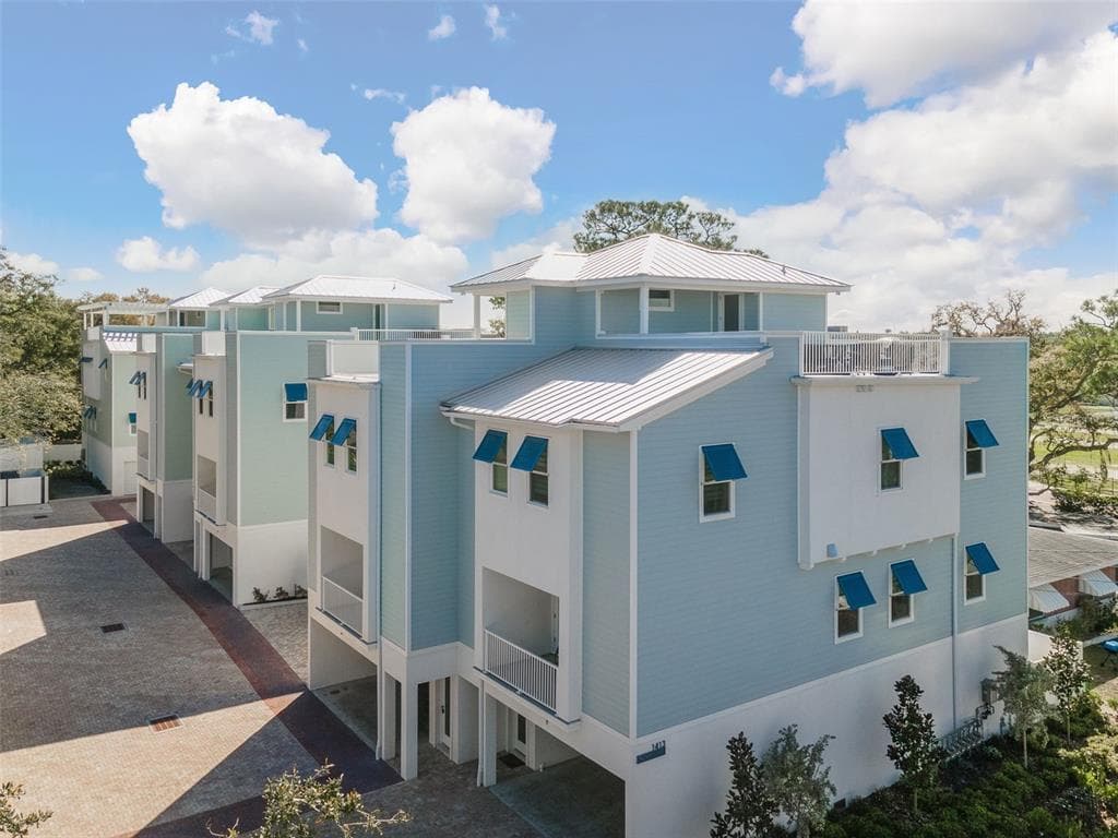 1413 BAYSHORE BOULEVARD UNIT 13 DUNEDIN, FL 34698