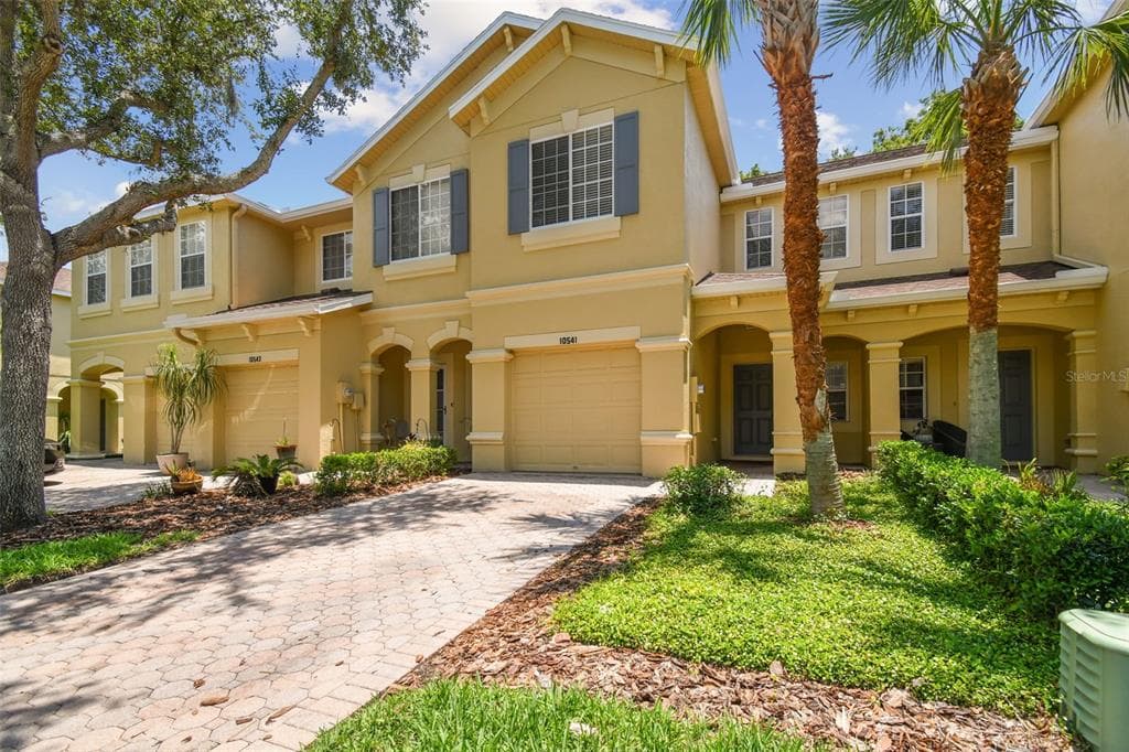 10541 SHADY FALLS COURT RIVERVIEW, FL 33569