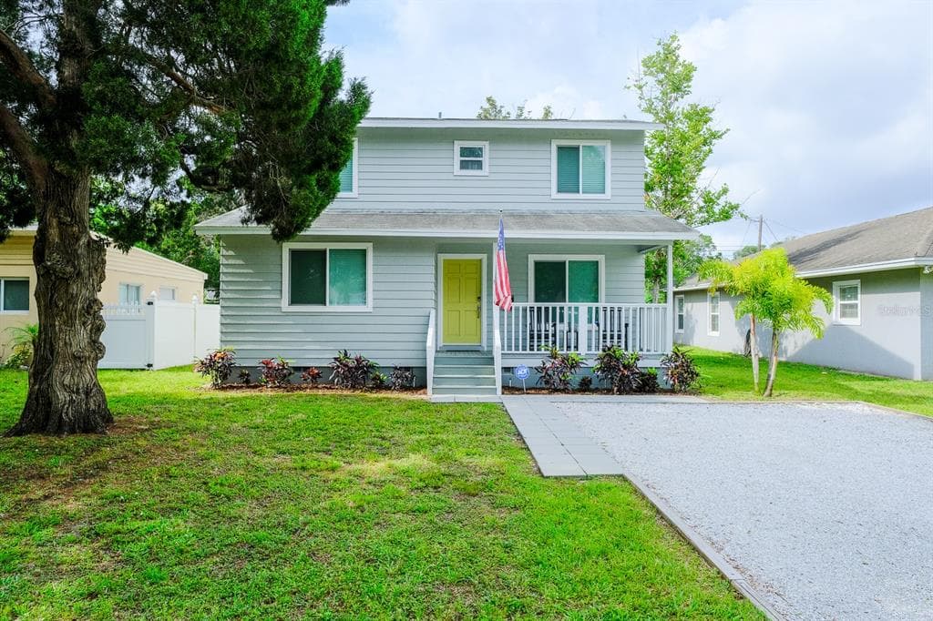 4228 37TH AVENUE N ST PETERSBURG, FL 33713
