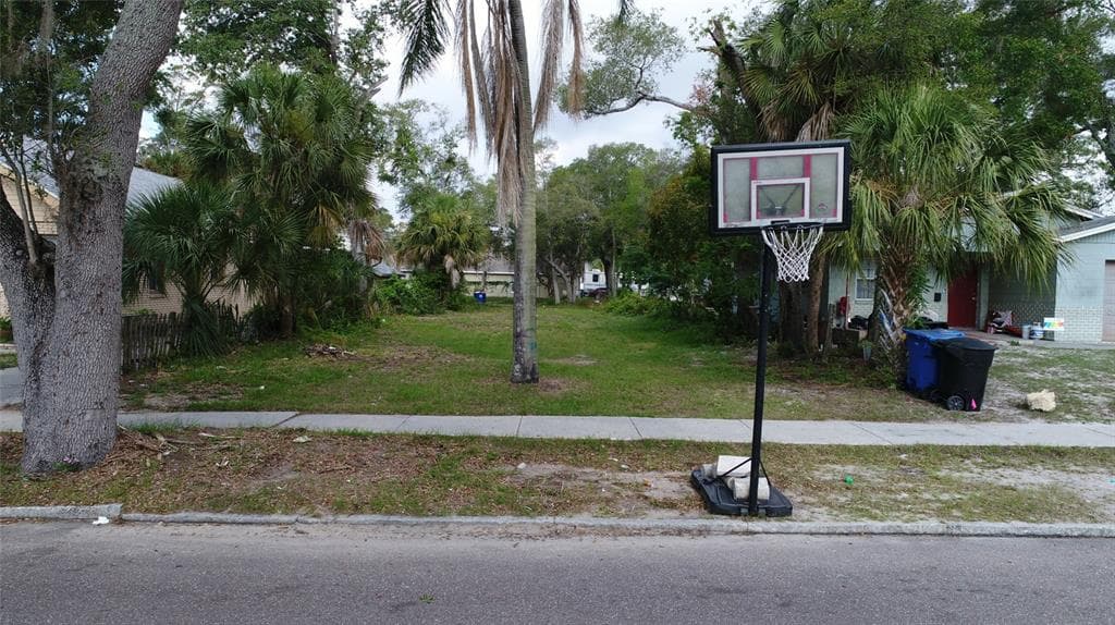 1915 14TH STREET S ST PETERSBURG, FL 33705