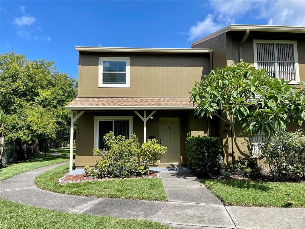 6902 SAN MATEO COURT TAMPA, FL 33615
