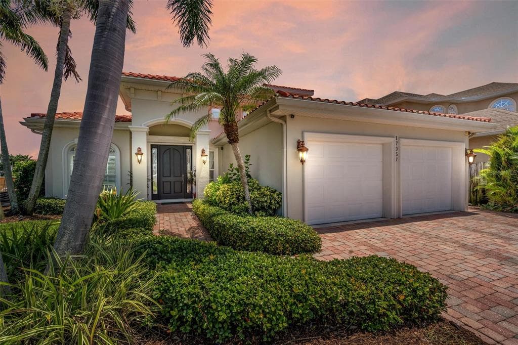 17057 DOLPHIN DRIVE NORTH REDINGTON BEACH, FL 33708