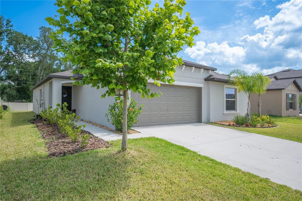 4144 SALT SPRINGS LANE LAKELAND, FL 33811