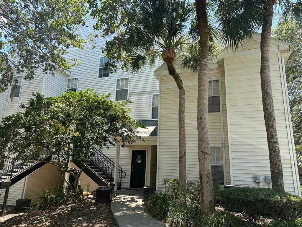 3266 HAVILAND COURT UNIT 101 PALM HARBOR, FL 34684