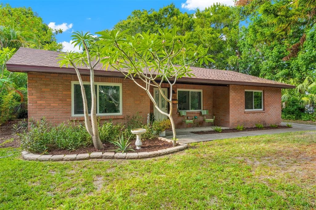 265 24TH AVENUE SE ST PETERSBURG, FL 33705
