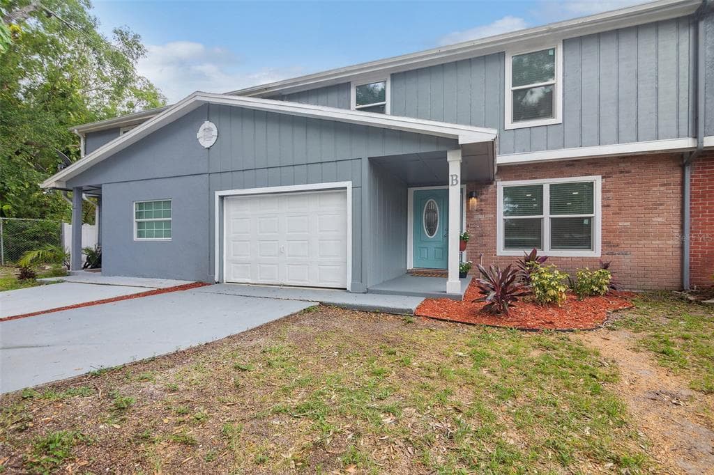 8415 N ALBANY AVENUE UNIT B TAMPA, FL 33604