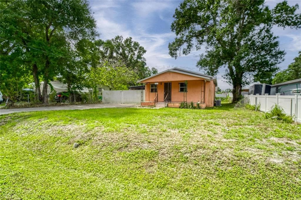 1726 W RIO VISTA AVENUE TAMPA, FL 33603