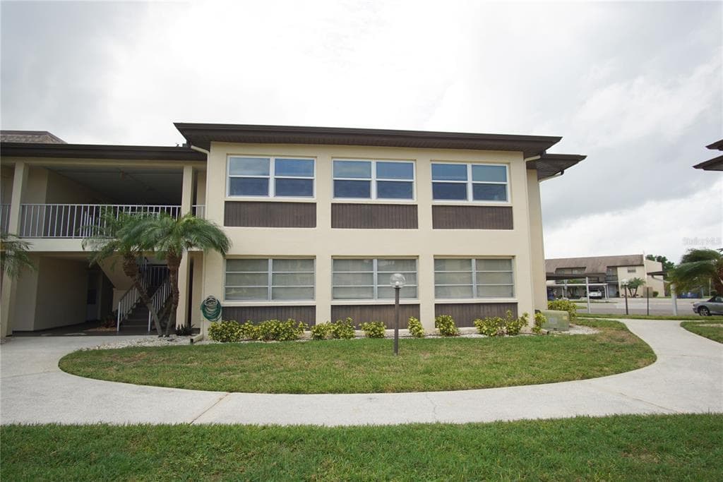 4540 MARINE PARKWAY UNIT 204 NEW PORT RICHEY, FL 34652