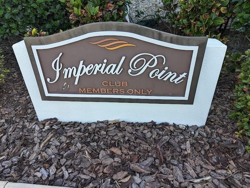 10215 REGAL DRIVE UNIT 52 LARGO, FL 33774